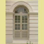 classical_traditional_door_040494[1].jpg